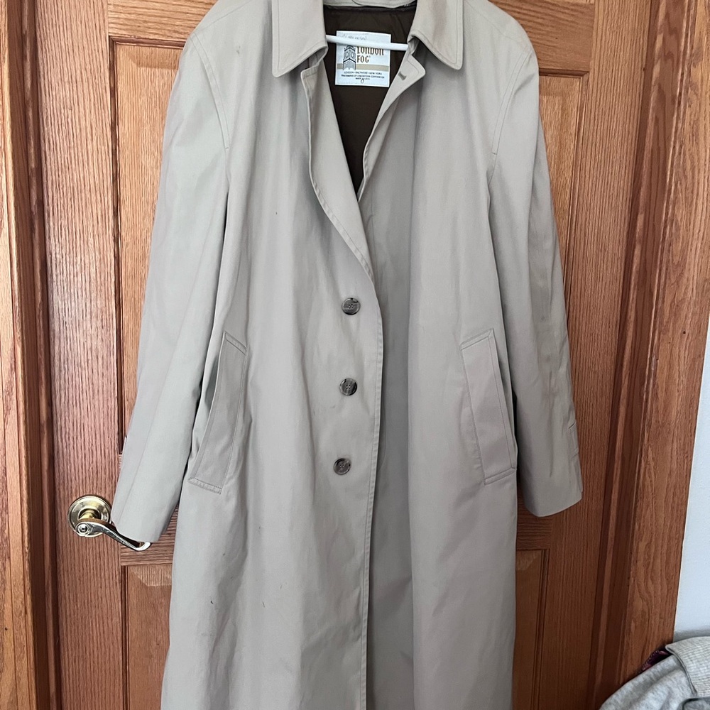 Vintage London fog trench coat with removable lining - Picture 2 of 7
